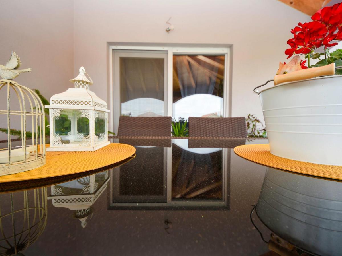 Smilcic Holiday Home Stipe By Interhome מראה חיצוני תמונה